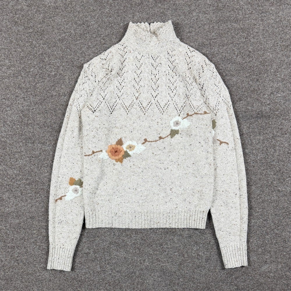Vintage Oatmeal Turtleneck Knit Sweater Women’s S Floral Embroidery Cottage Core